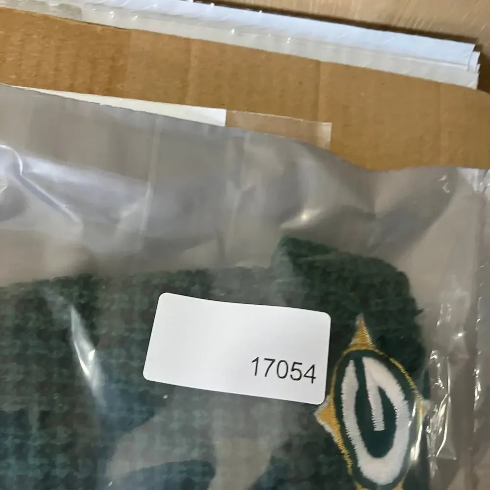 NFL Green Bay Packers Beanie OSFM‎ Green Knit Winter Hat Retro Team Logo